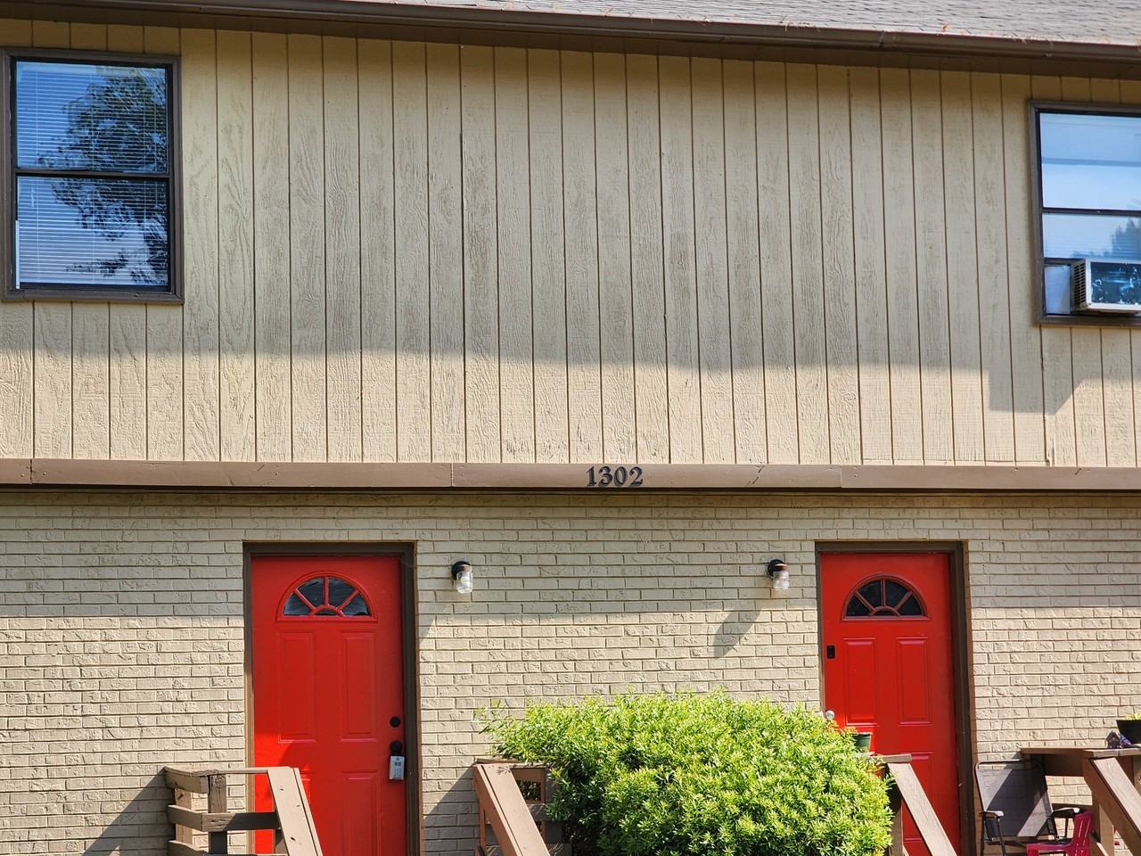 1302A Cherrycrest Dr - Photo 2 of 17