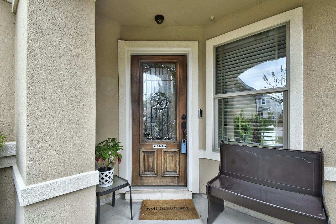 8114 Breakaway Pass - Photo 3 of 30