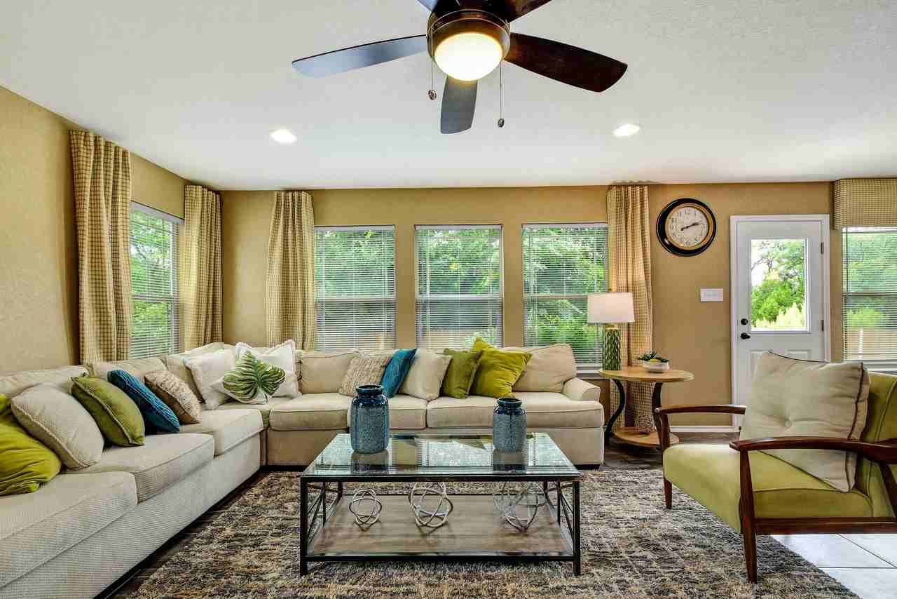 8114 Breakaway Pass - Photo 7 of 30