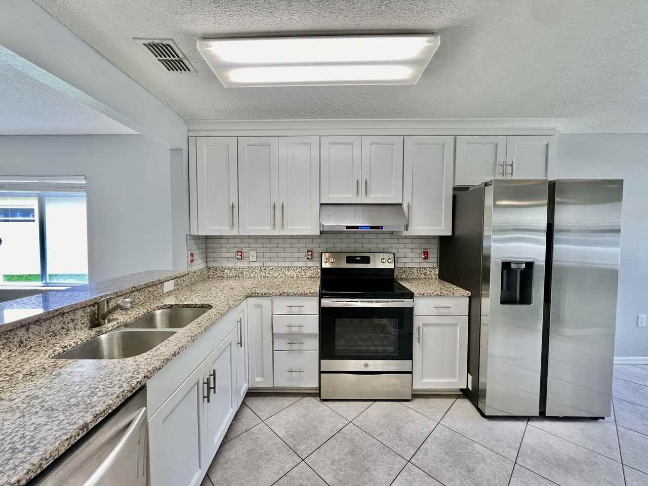 27147 Big Sur Dr - Photo 6 of 32