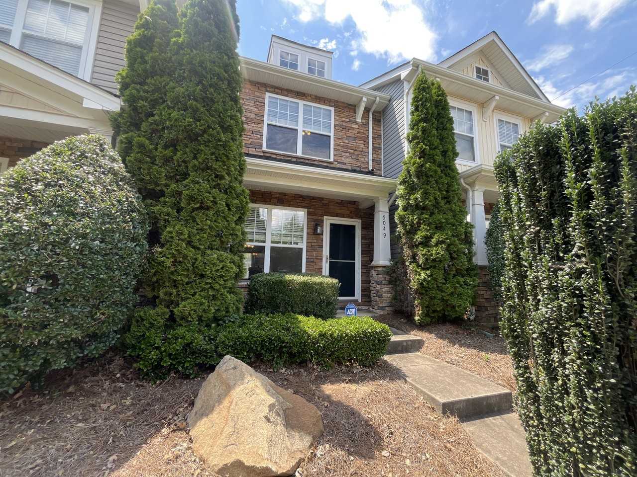 5049 Prosperity Church Rd - Photo 2 of 17