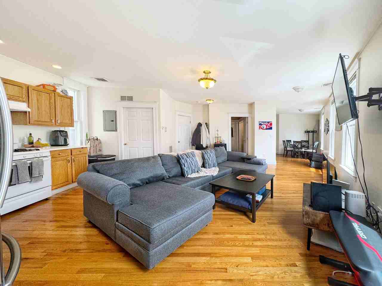 176 Dorchester St #2 - Photo 7 of 19