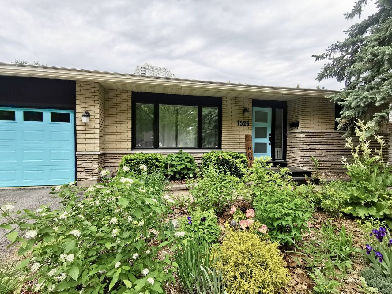 1526 Caledon Street - Photo 2 of 26