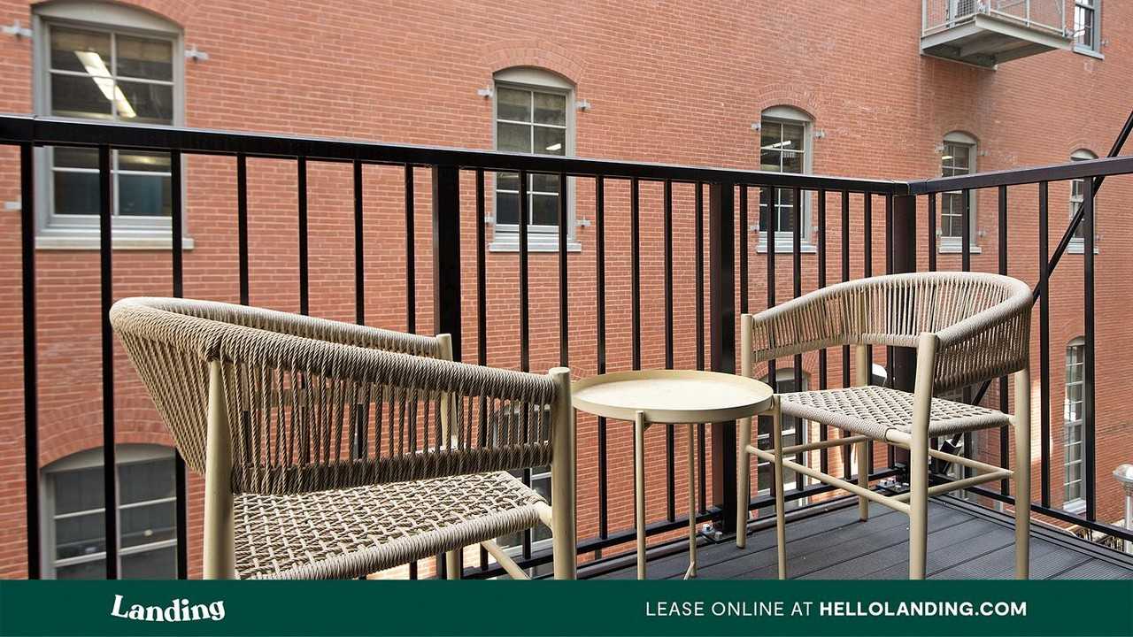 1014 Spruce St - Photo 5 of 50