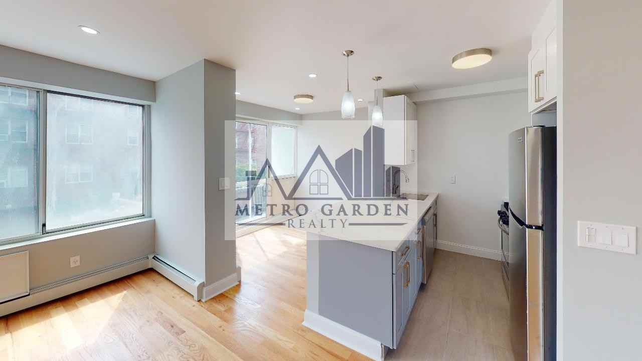 67-39 Clyde Street #E - Photo 5 of 40