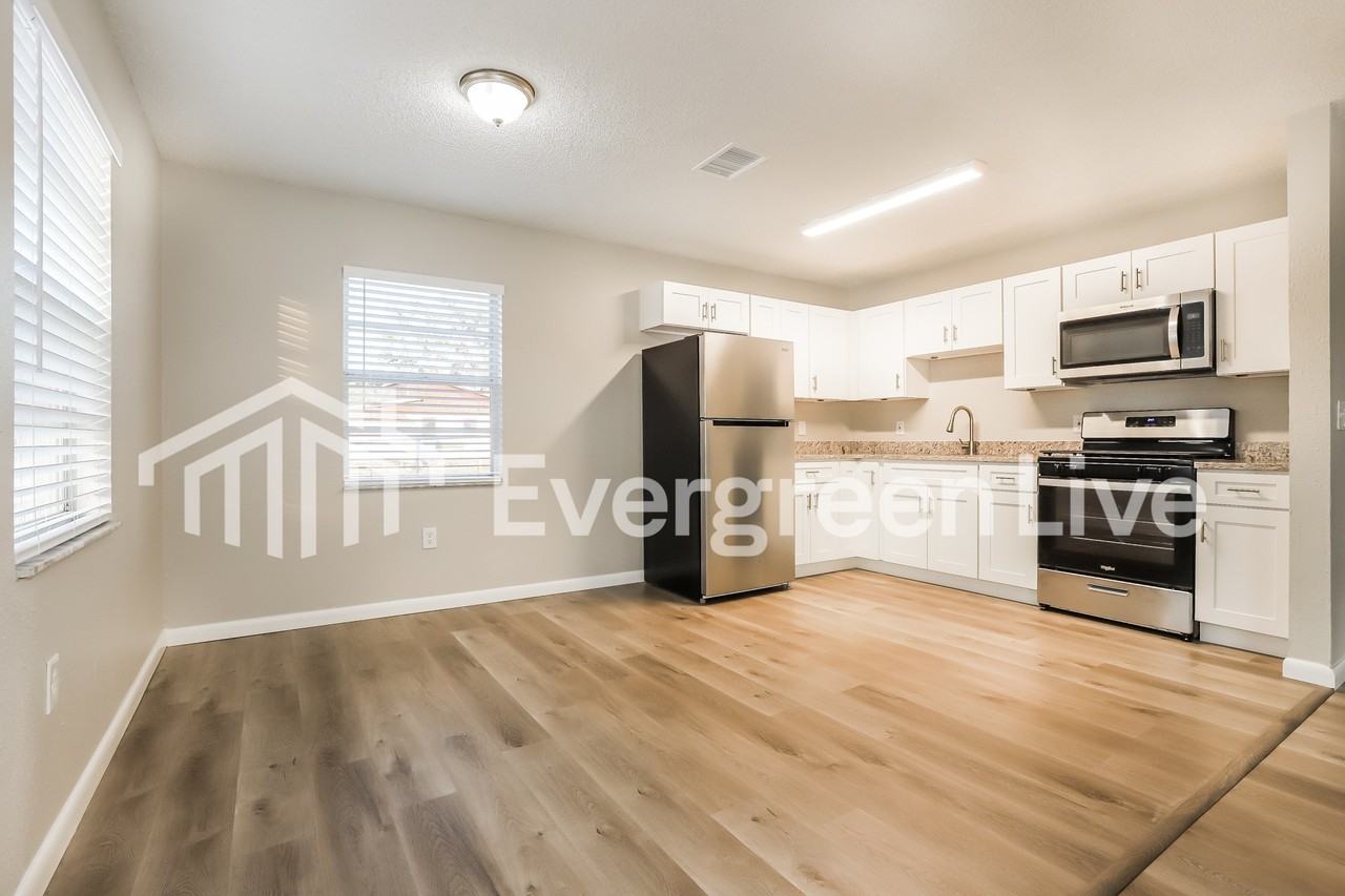 4518 E 26th Ave - Photo 7 of 21