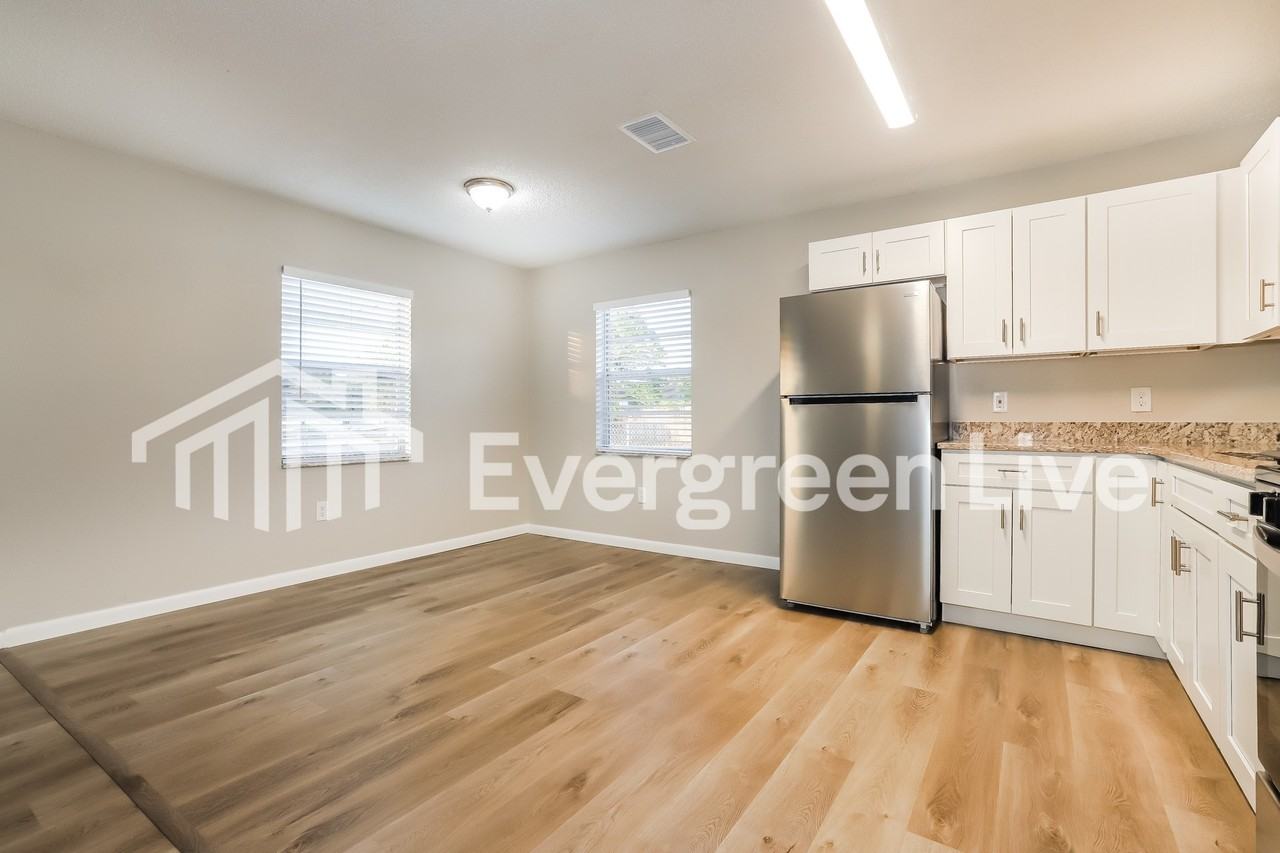 4518 E 26th Ave - Photo 2 of 21