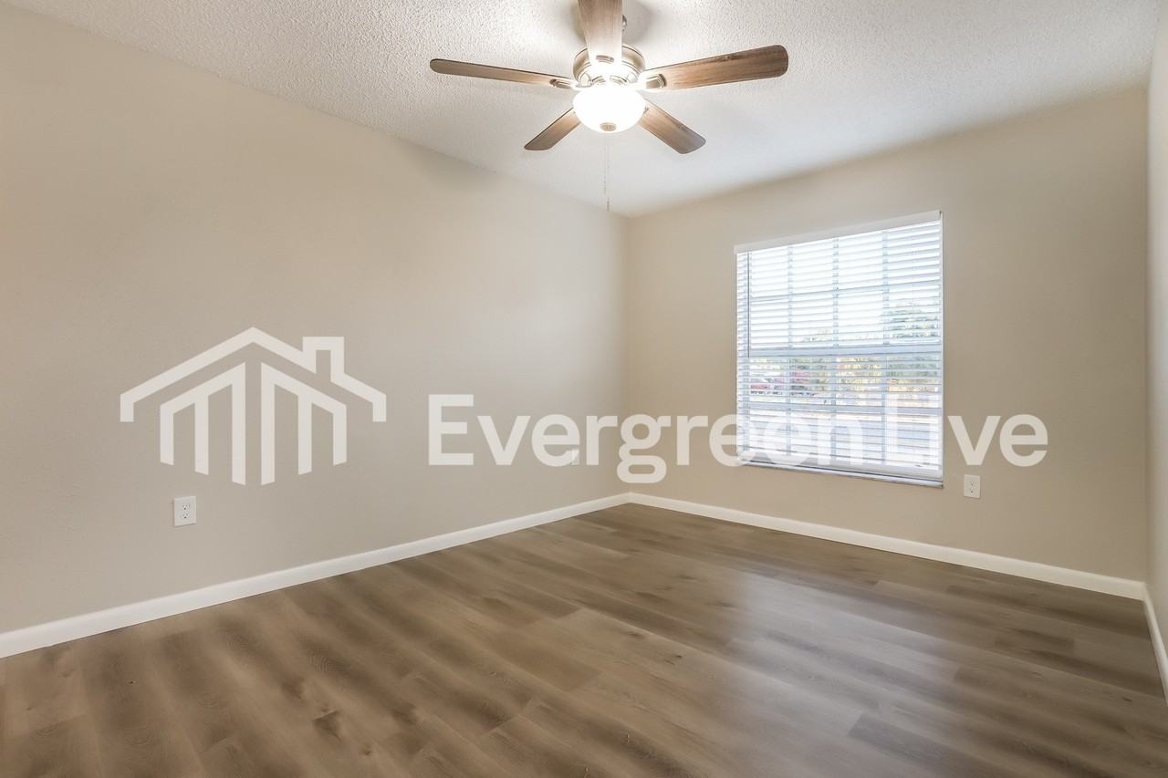 4518 E 26th Ave - Photo 3 of 20