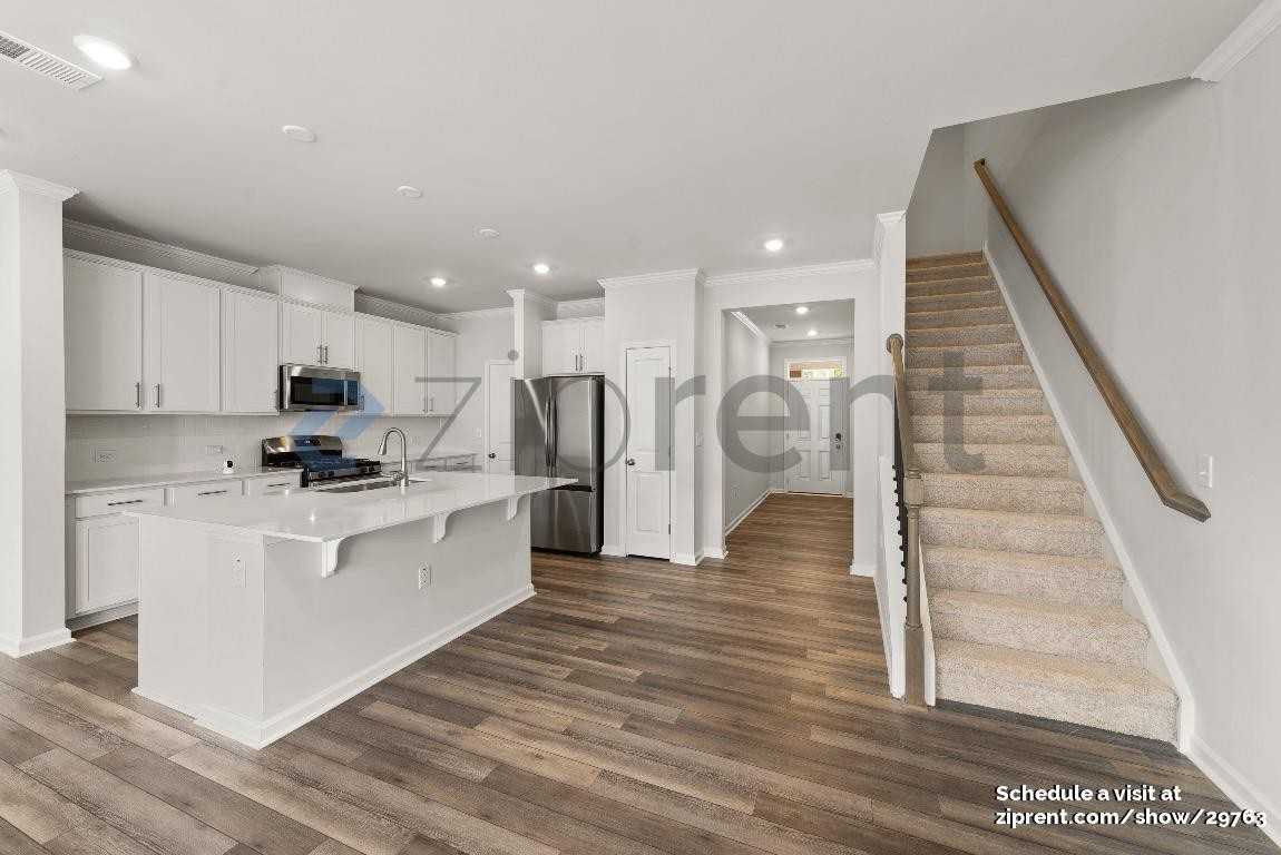 5711 Woodlawn Dr - Photo 2 of 18