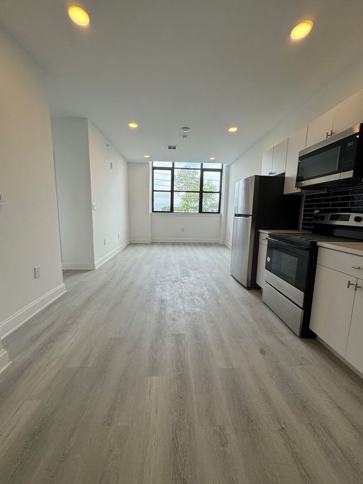 1600 West Hunting Park - Photo 6 of 15