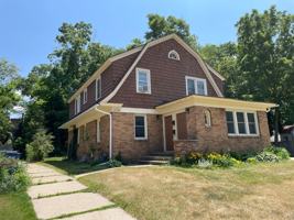 featured image of 2230 Riverside Dr Ne