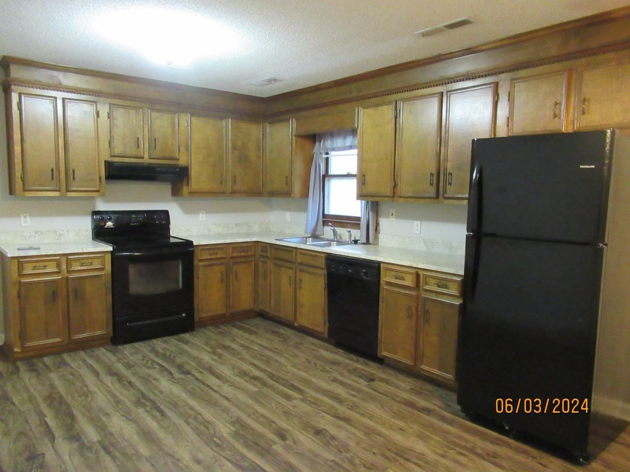 6040 Acton Rd - Photo 3 of 28