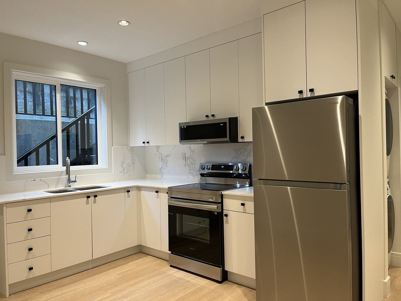 Carleton Ave & Charles St - Photo 2 of 14