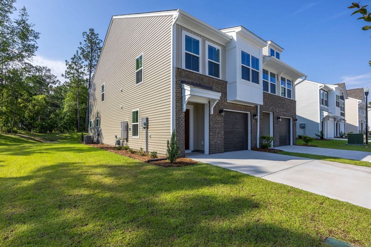 226 Flatsedge Ct - Photo 2 of 31