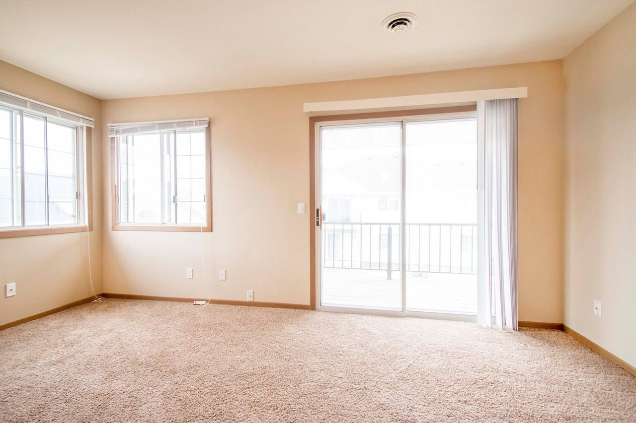 Lancaster Park Townhomes - Photo 3 of 15