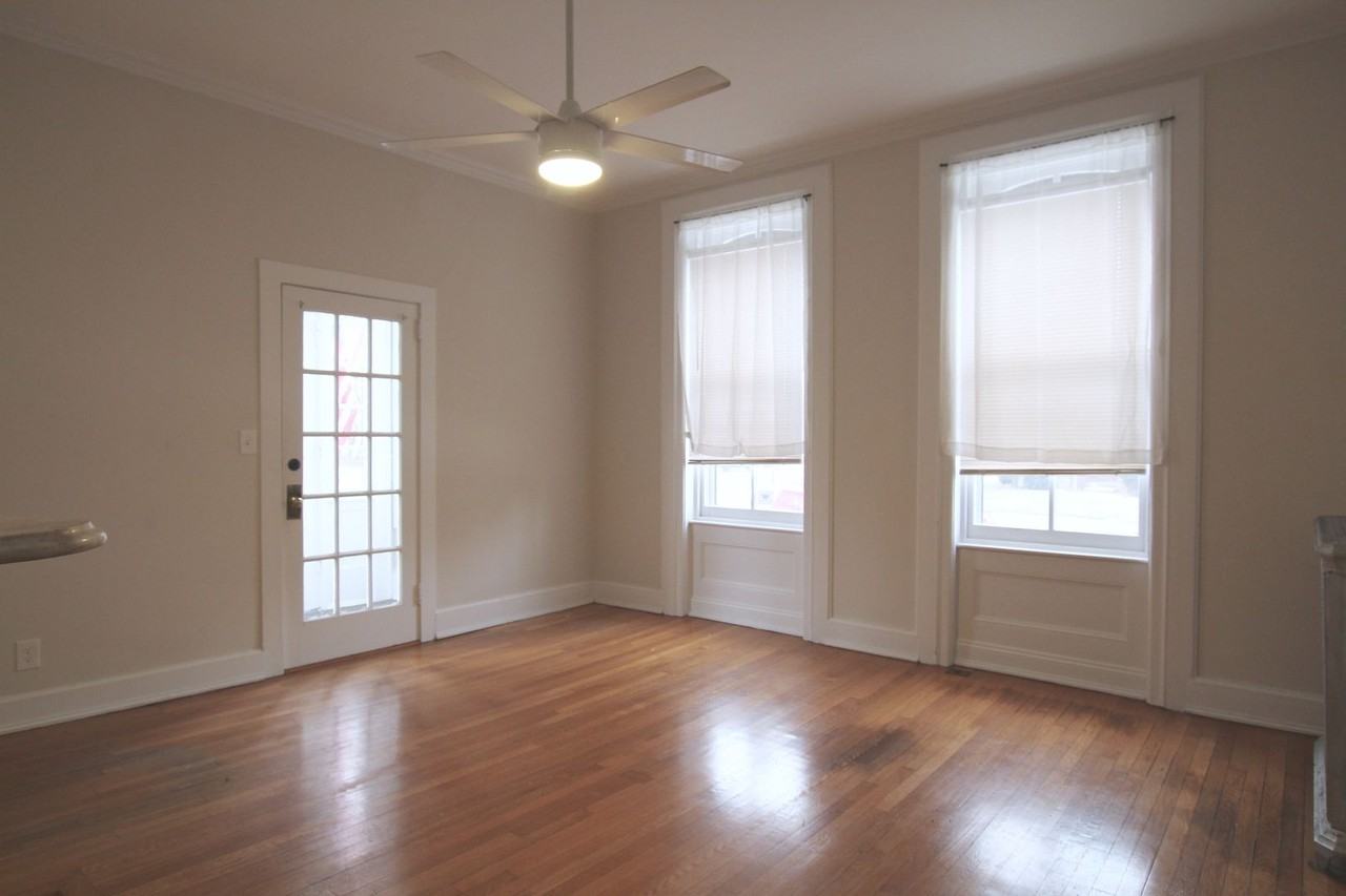 110 Maiden Lane - Photo 3 of 7