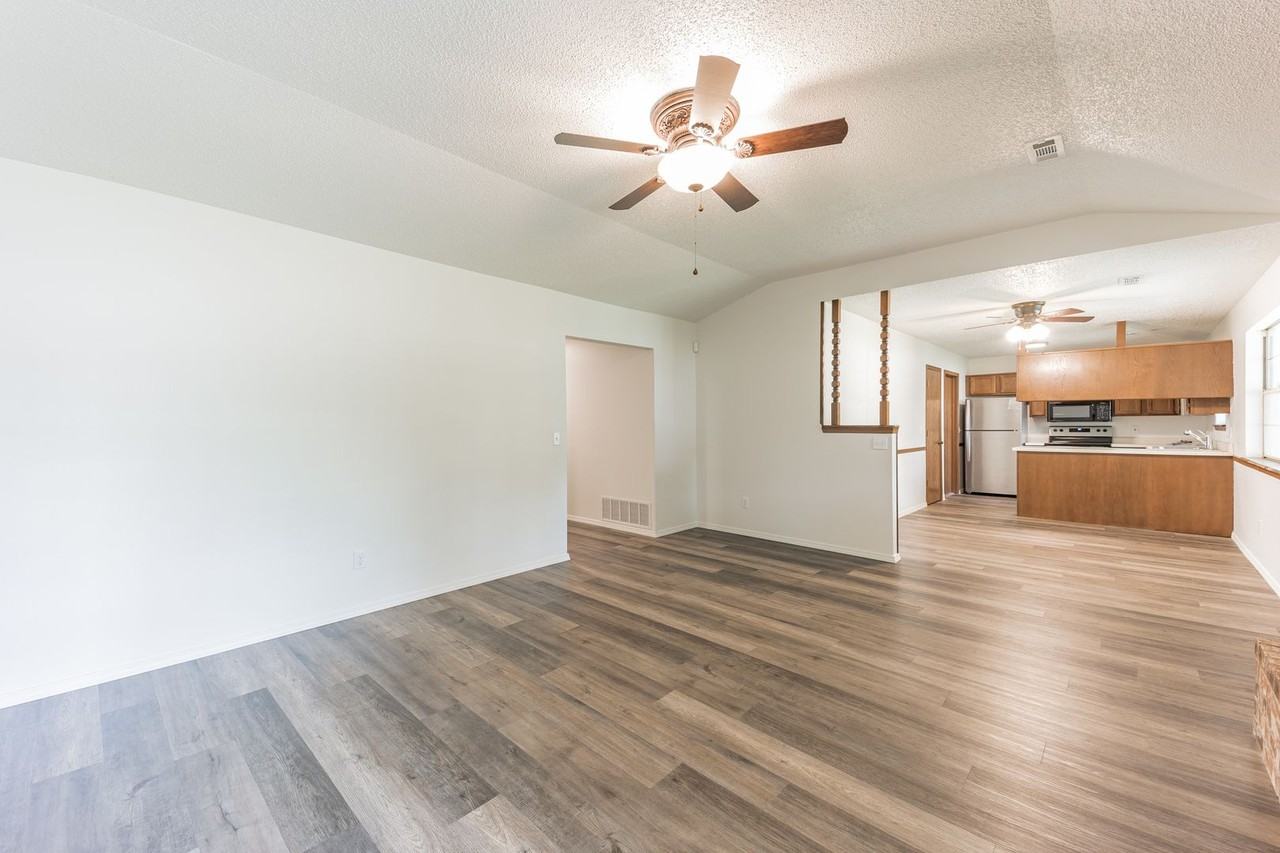 502 N 35th St - Photo 3 of 15