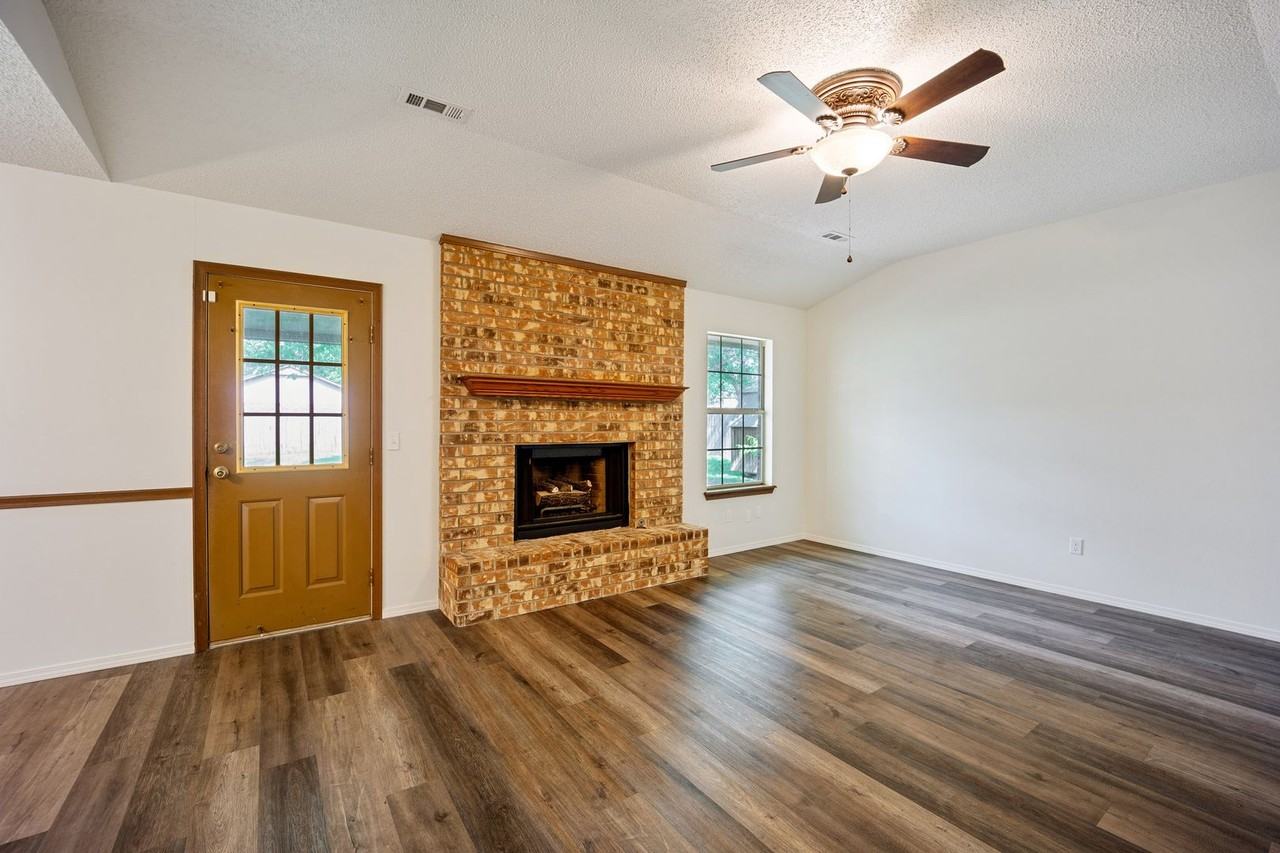 502 N 35th St - Photo 4 of 15