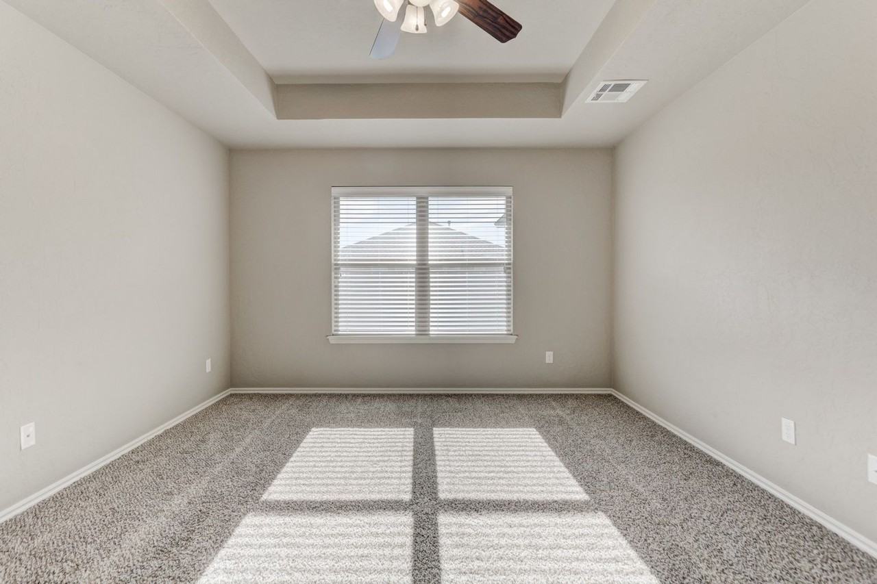 308 Stoneridge Dr - Photo 2 of 50