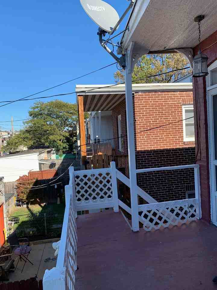 609 Wallace St #2 - Photo 6 of 40