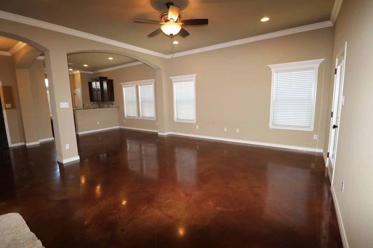 3116 Silver Saddle Dr - Photo 5 of 20