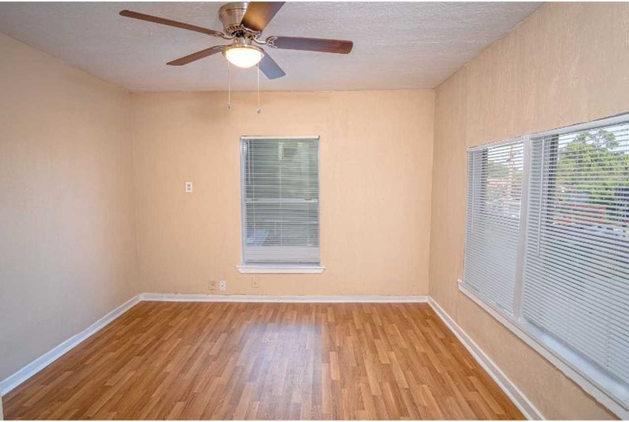 1435 Gibbs - Photo 3 of 19