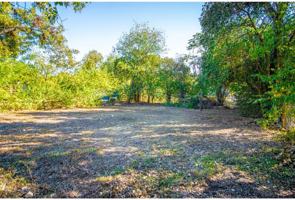 featured image of 2242 Burnet Street