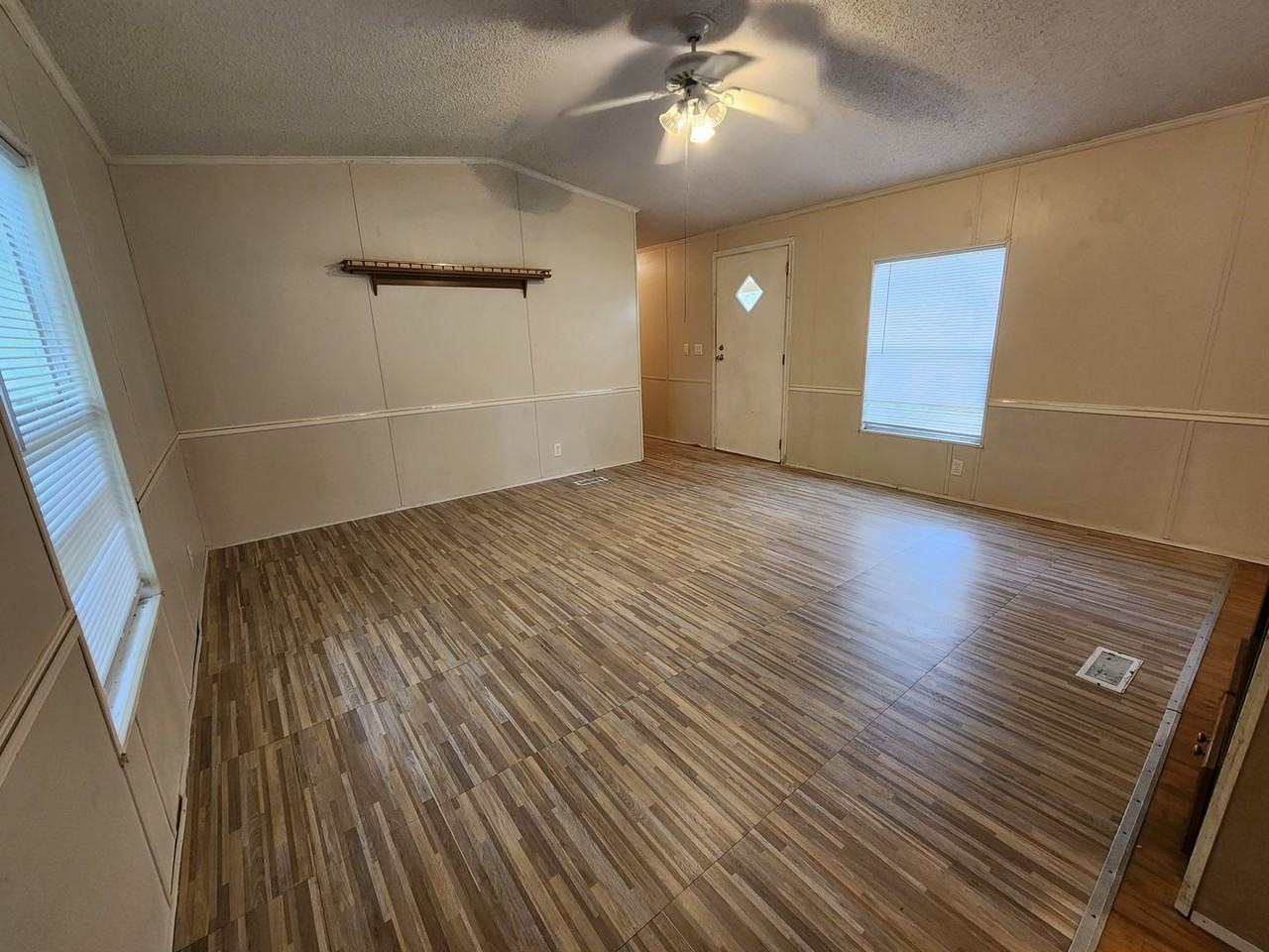 8520 Birch St - Photo 2 of 12