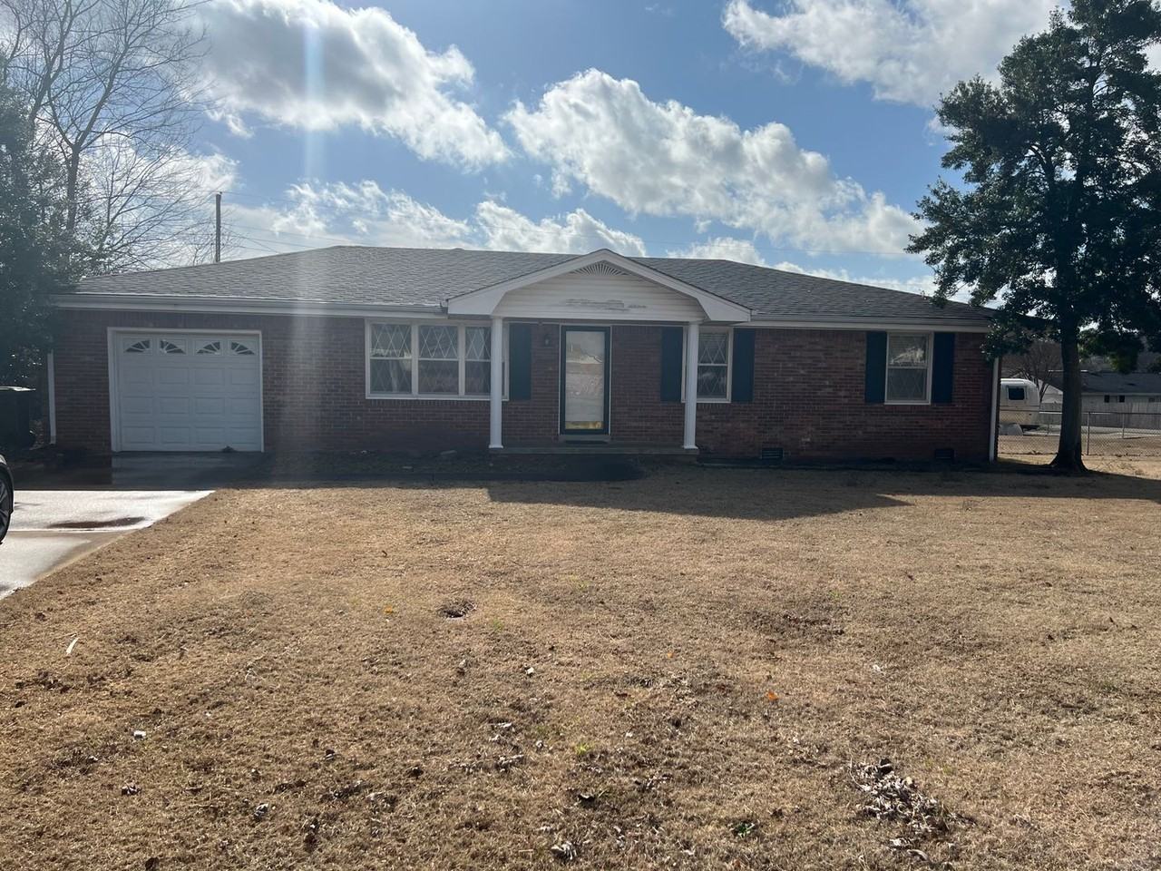 1100 Courtland Ave - Photo 2 of 13