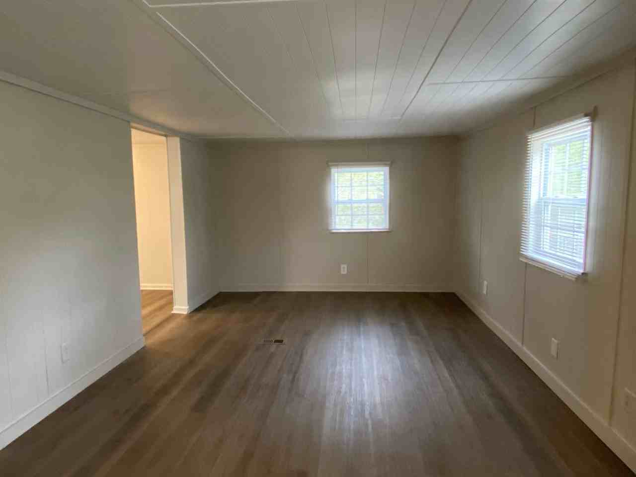 115 Main St - Photo 3 of 21