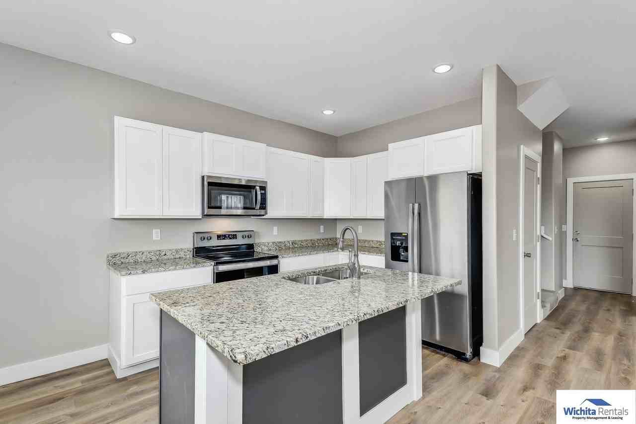 7317 E 34th St N - Photo 3 of 17