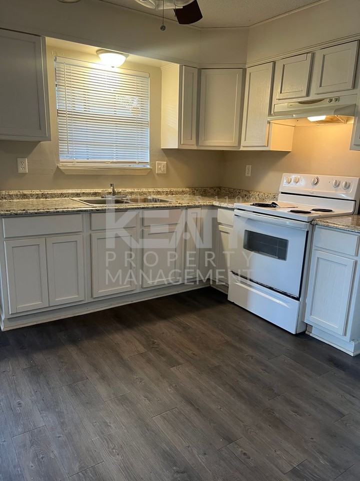 200 Rue Basin - Photo 2 of 7