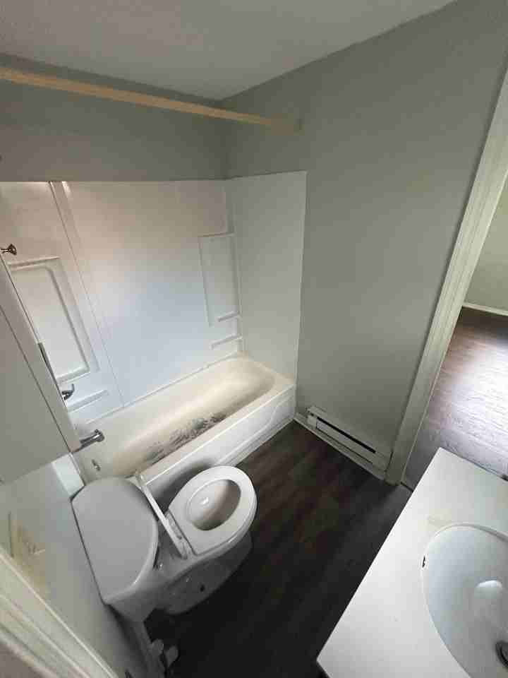 2309 Tilbury Ave - Photo 2 of 12