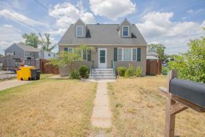 featured image of 8448 Garden Rd