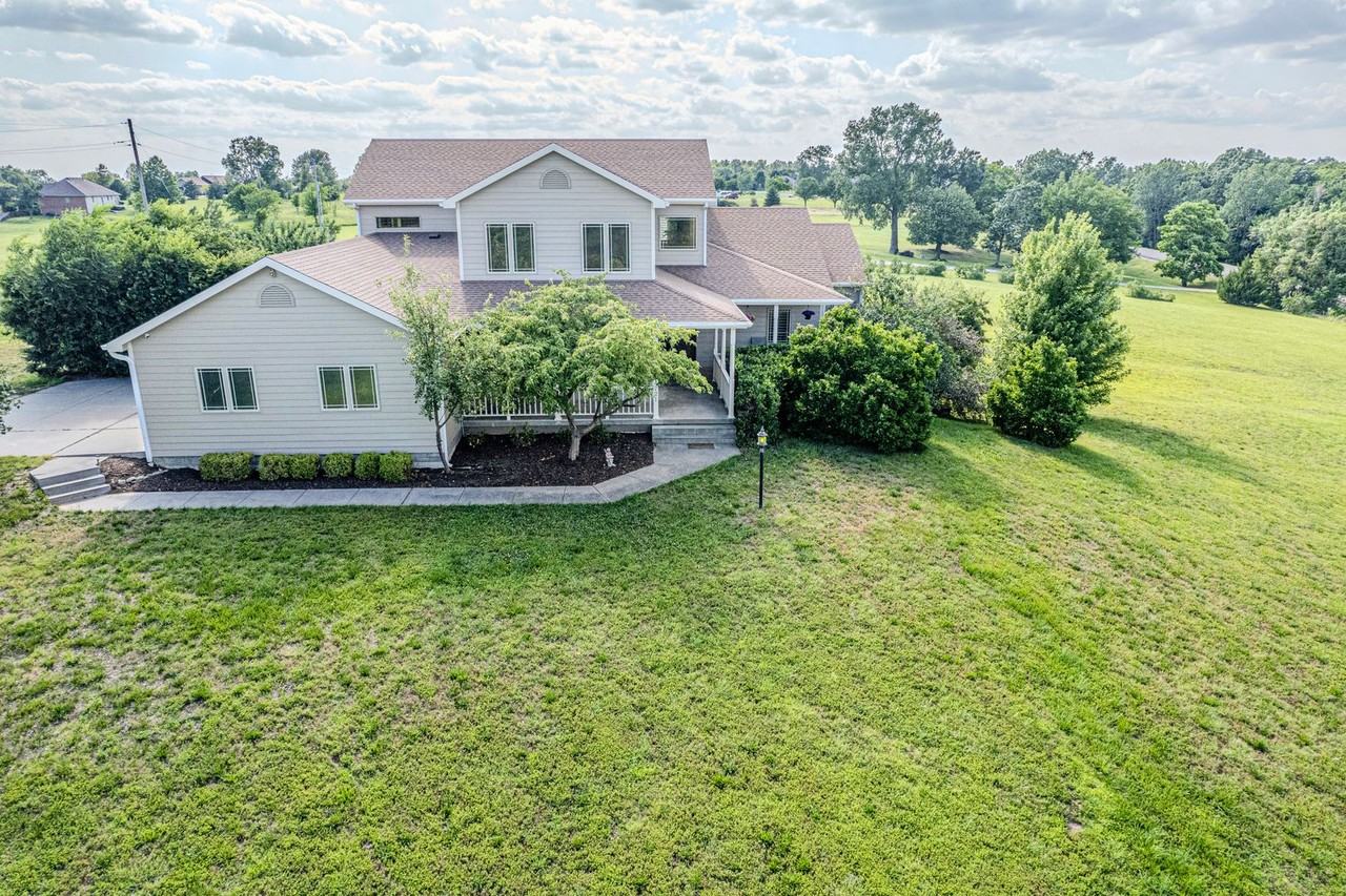 4721 Grantham Dr - Photo 2 of 50