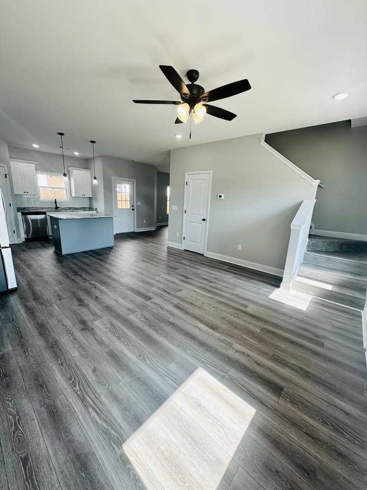 226 Beau Claire Cir - Photo 3 of 30