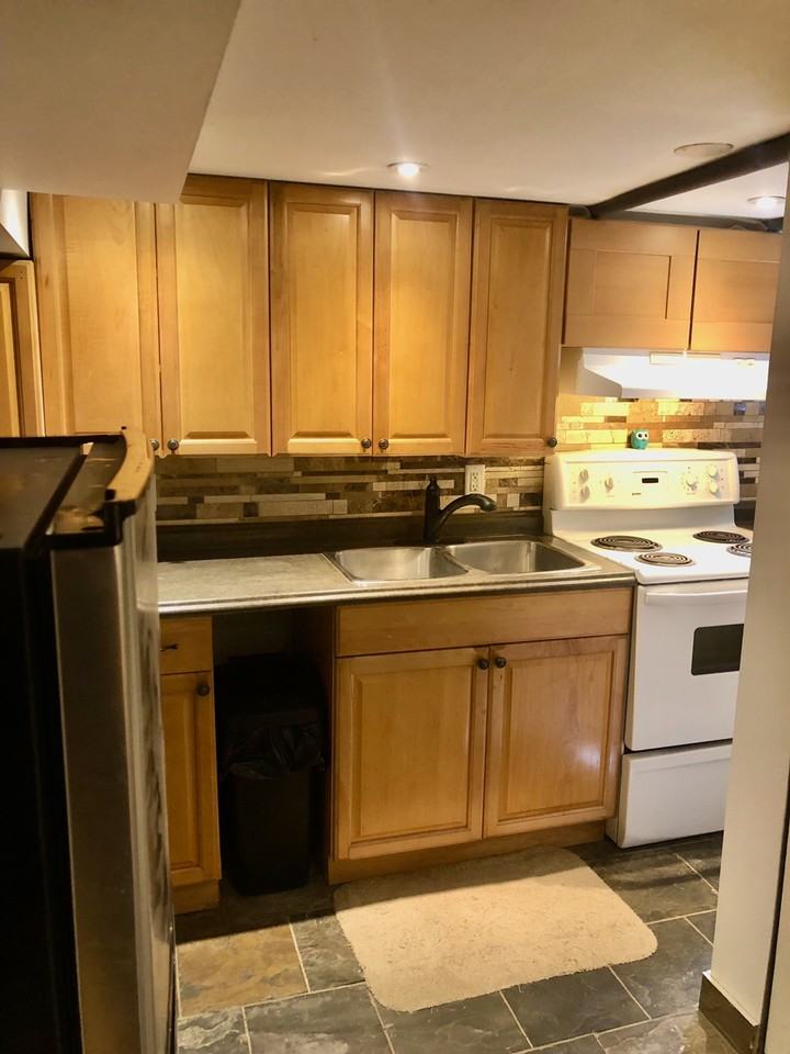 372 Victoria Park Ave - Photo 2 of 7