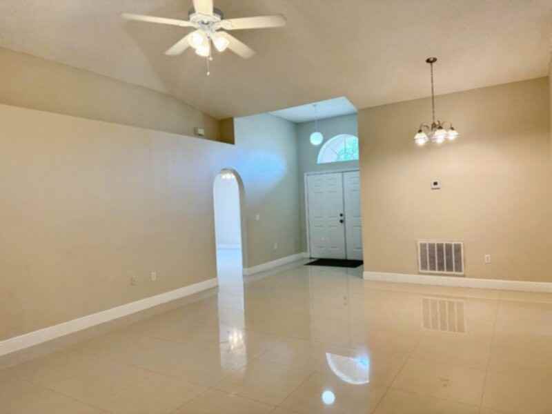 767 Welch Hill Cir - Photo 3 of 15