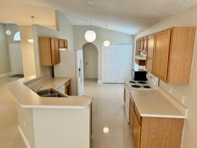 767 Welch Hill Cir - Photo 5 of 15