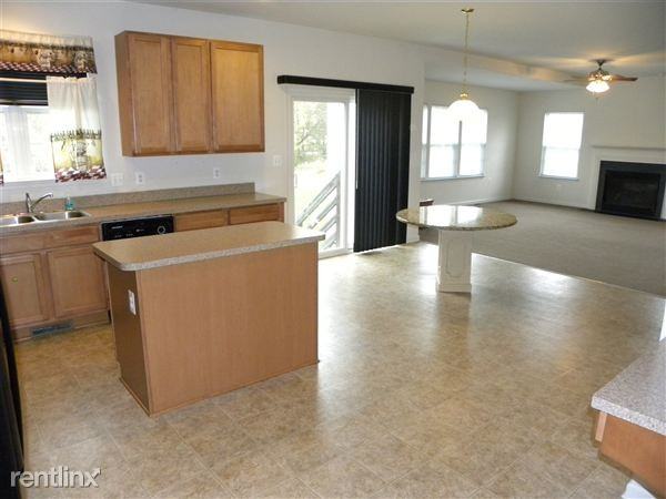 10418 Country Grove Cir - Photo 3 of 13