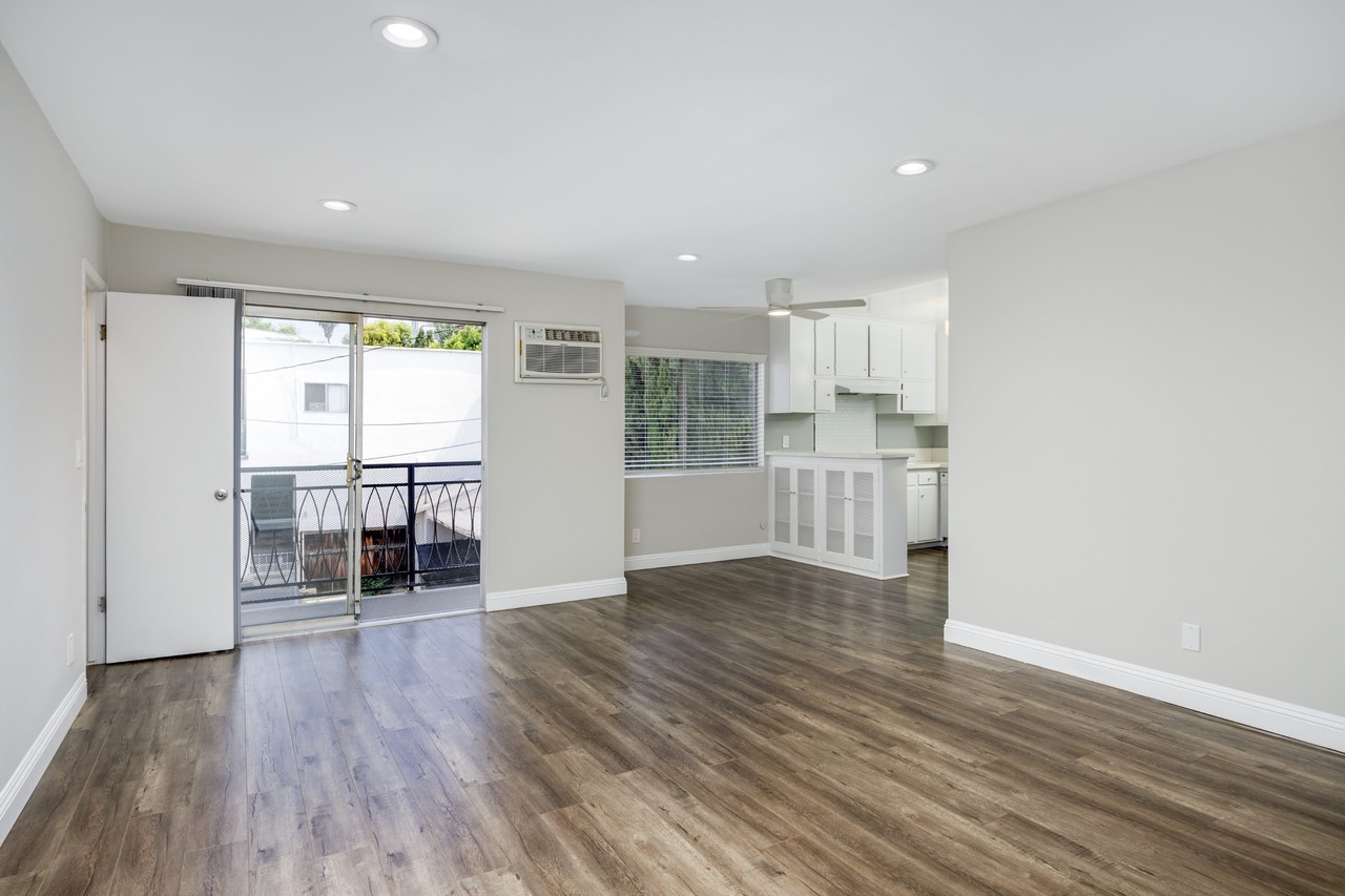 1020-1026 N. Crescent Heights Boulevard - Photo 6 of 19