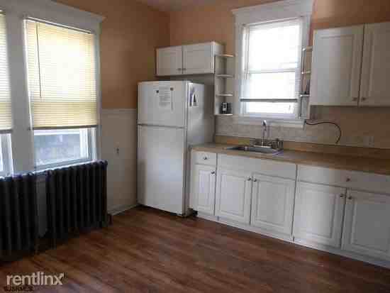 105 Boston Ave - Photo 3 of 10