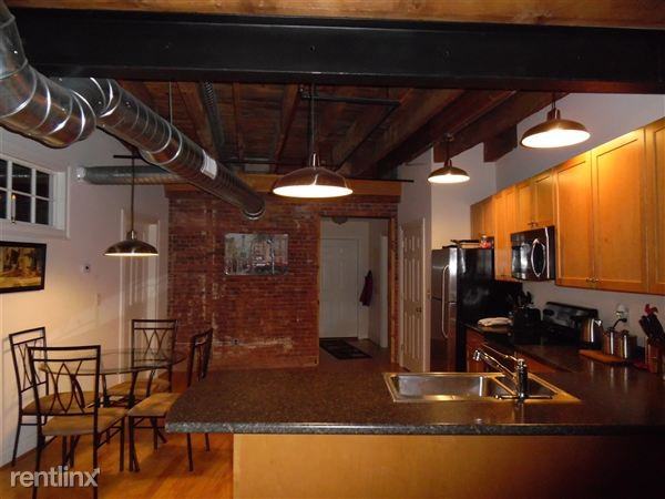 Beacon Street West - Photo 2 of 10