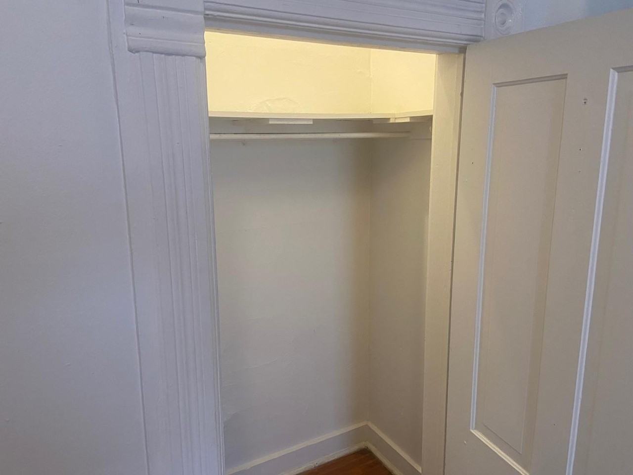 306 Walter St Se #2 - Photo 5 of 14