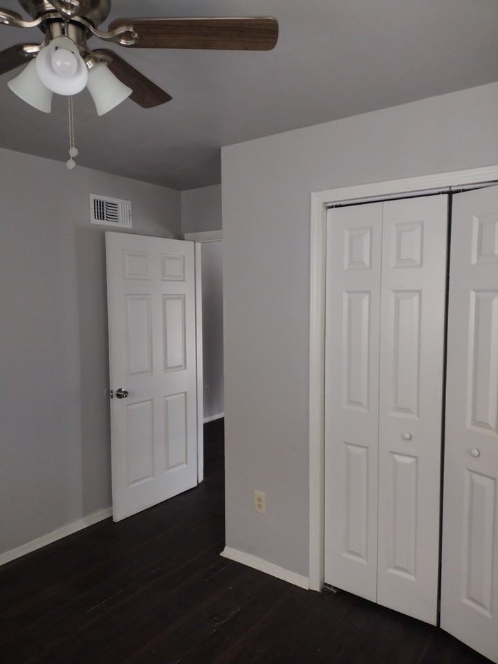 Greenlaw Ave & N 5th St - Photo 5 of 9