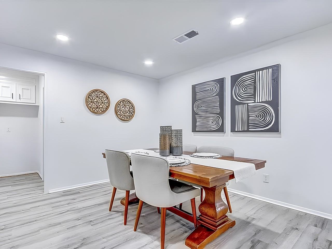 Grey Oaks Dr - Photo 3 of 13