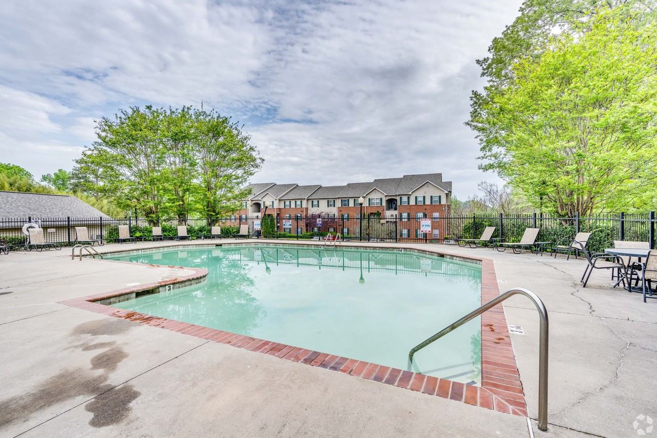 Dogwood Place Apartments - Photo 5 of 28