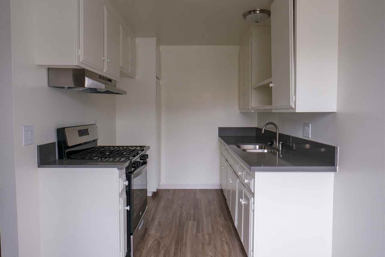 Tustin Villas - Photo 3 of 11