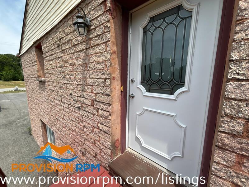 701 Cecil Ave N - Photo 3 of 19