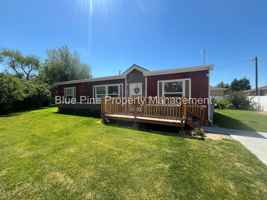 featured image of 128 N 4th W